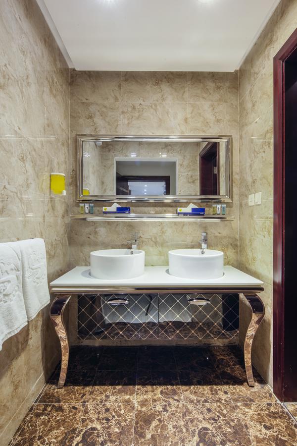 Burj Alhayah Hotel Suites Alfalah Riade Exterior foto